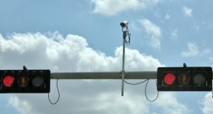 How Red Light Violations Are Monitored in Dubai